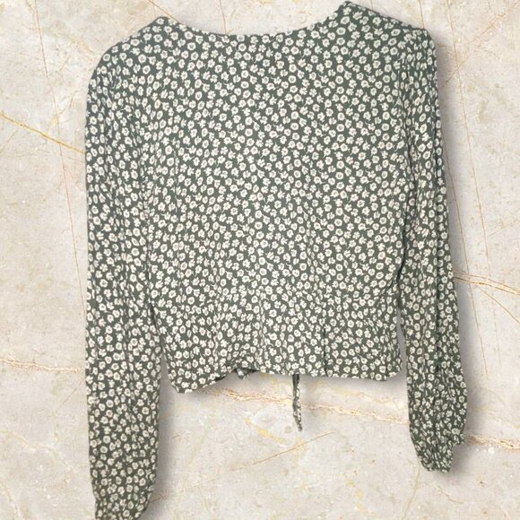 Green Floral Long-Sleeve Crop Blouse With Ruched Front & Drawstring Waist - Picture 2 of 9